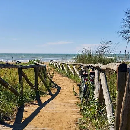 Relaxing Getaway By The Coast Бибионе